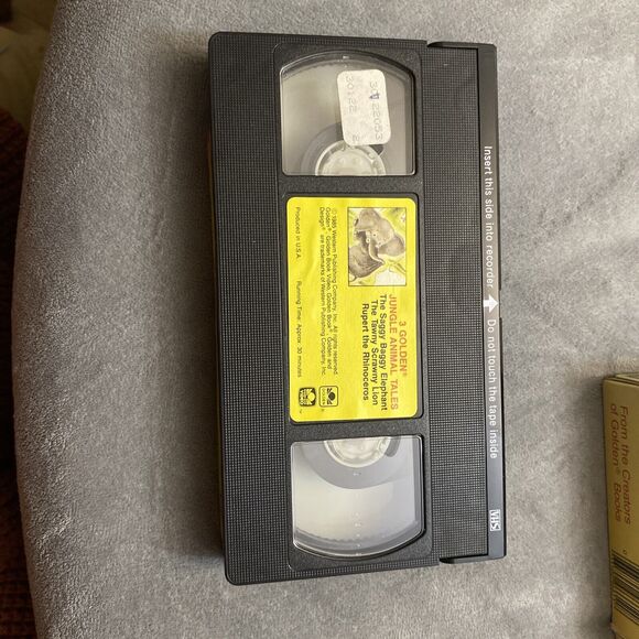 A Golden Book VHS Lot Of 3 Movies Richard Scary Hans Christian Andersen Jungle - Picture 3 of 6